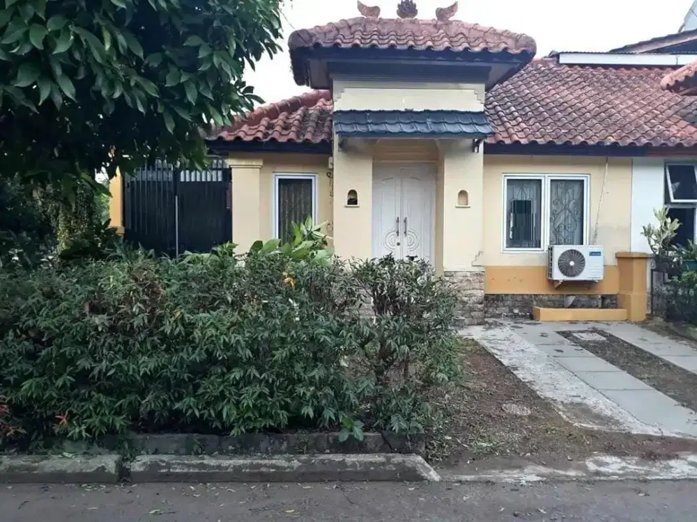 DISEWAKAN RUMAH LOKASI STRATEGIS DI LIPPO KARAWACI