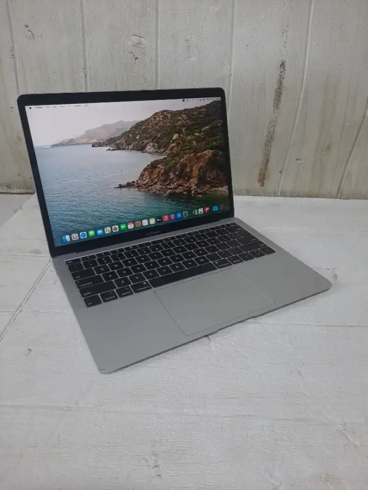 MacBook Air Retina 2018 i5 8gb ssd 256gb 13in