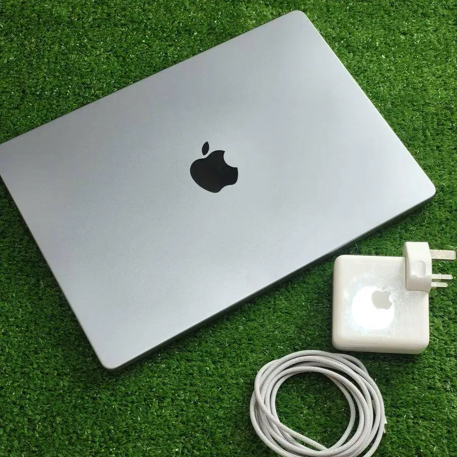 Macbook Pro 14 inch 2021 M1 Pro RAM 16GB SSD 512GB CC 37 Space Grey