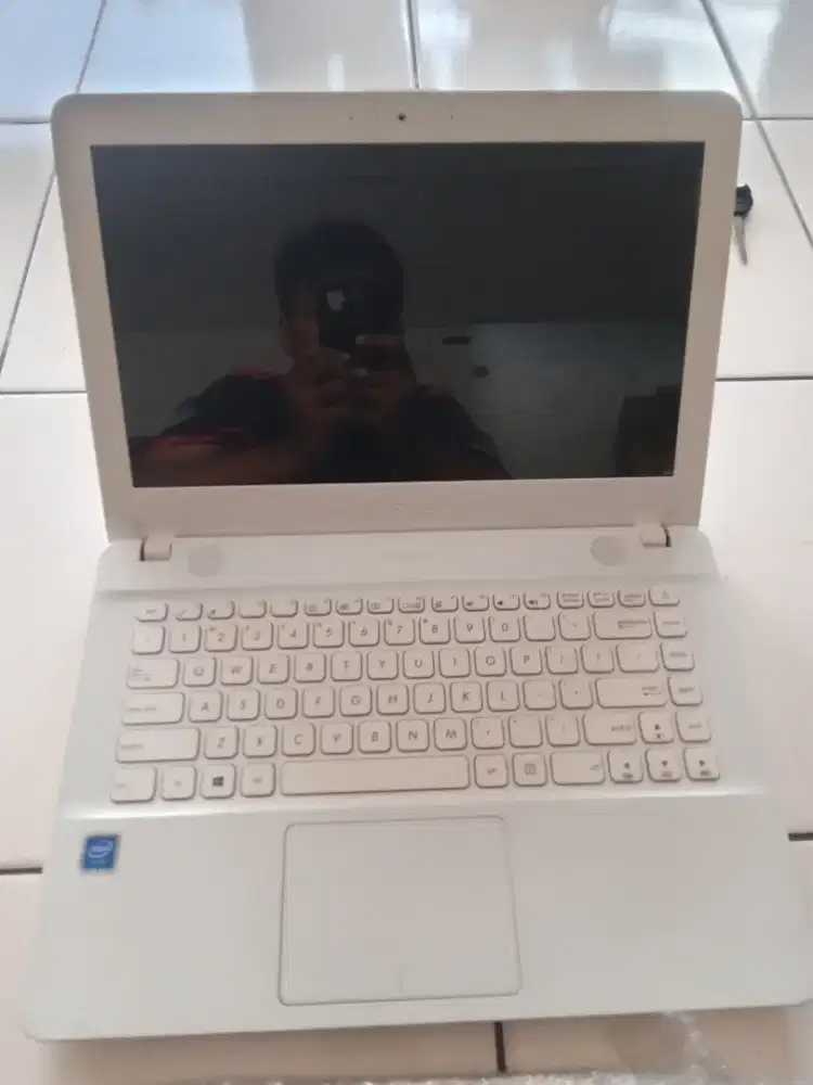 Asus X441 NA+ cas