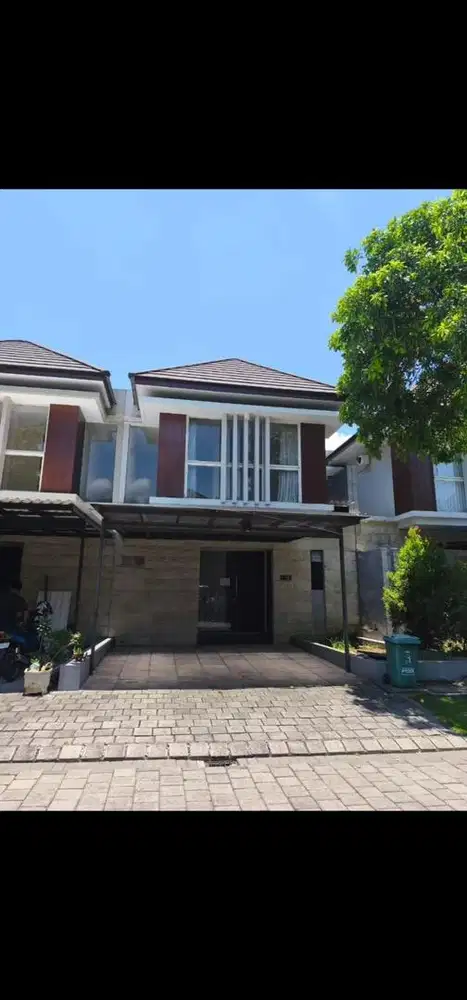 Jual / Sewa Graha Natura, row jalan 3 mobil, cakep