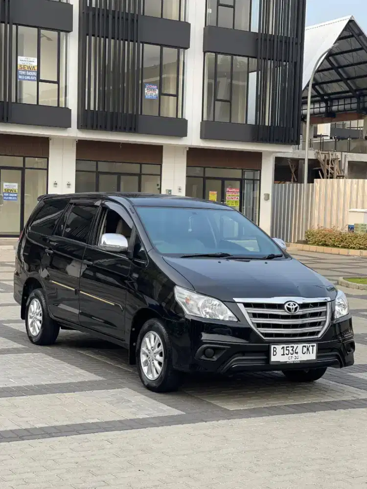 TOYOTA INNOVA E MT 2015,ISTIMEWA