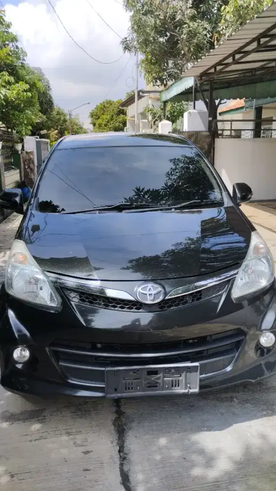 Avanza New Veloz 1.5 AT Air Bag Tahun 2015/2014