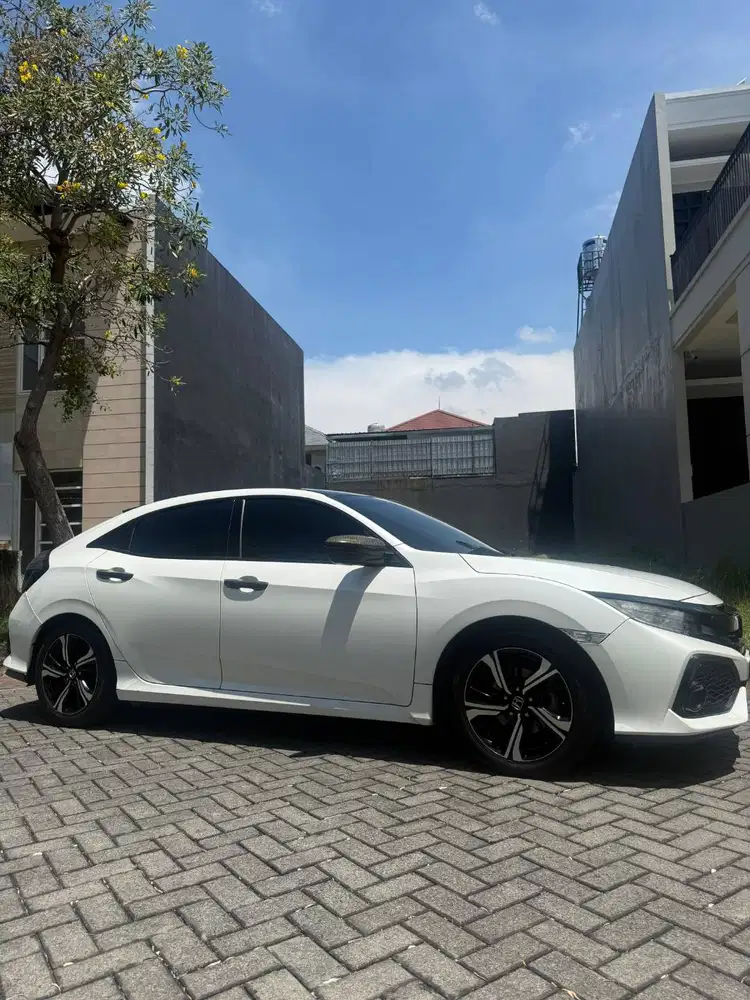 Dijual Honda Civic Hatchback 2018