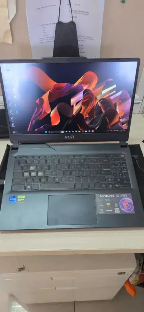 Laptop Gaming MSI Cyborg 15 A12Ve (100 Persen Mulus,Bekas Rasa Baru)
