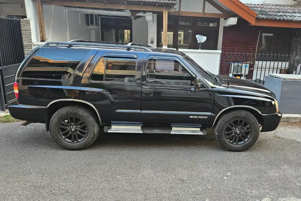 Chevrolet Blazer Samba 2003 60 juta Nego