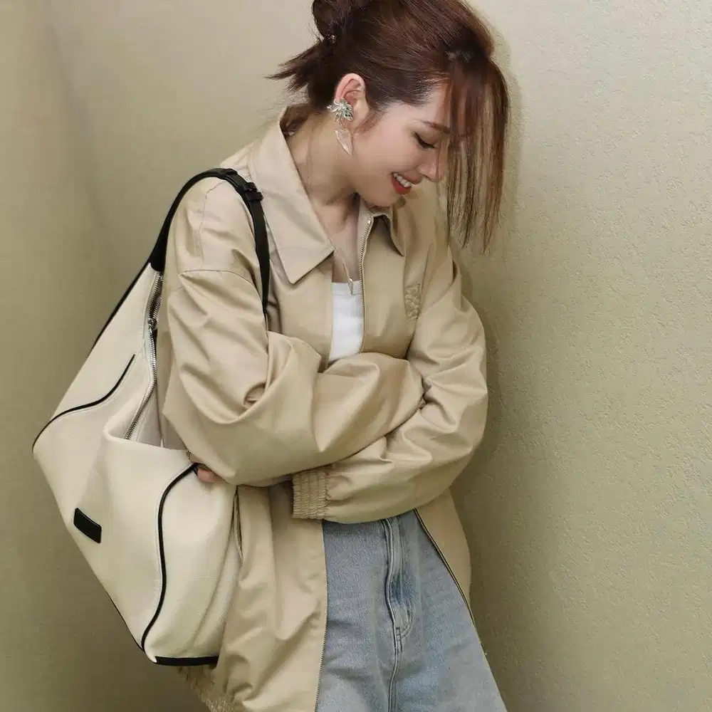 [New] Omto Brand Original Sling Bag