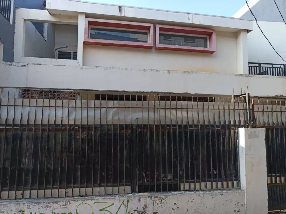 Disewakan Rumah tinggal di Jl. Dwiwarna  (Mangga Besar)