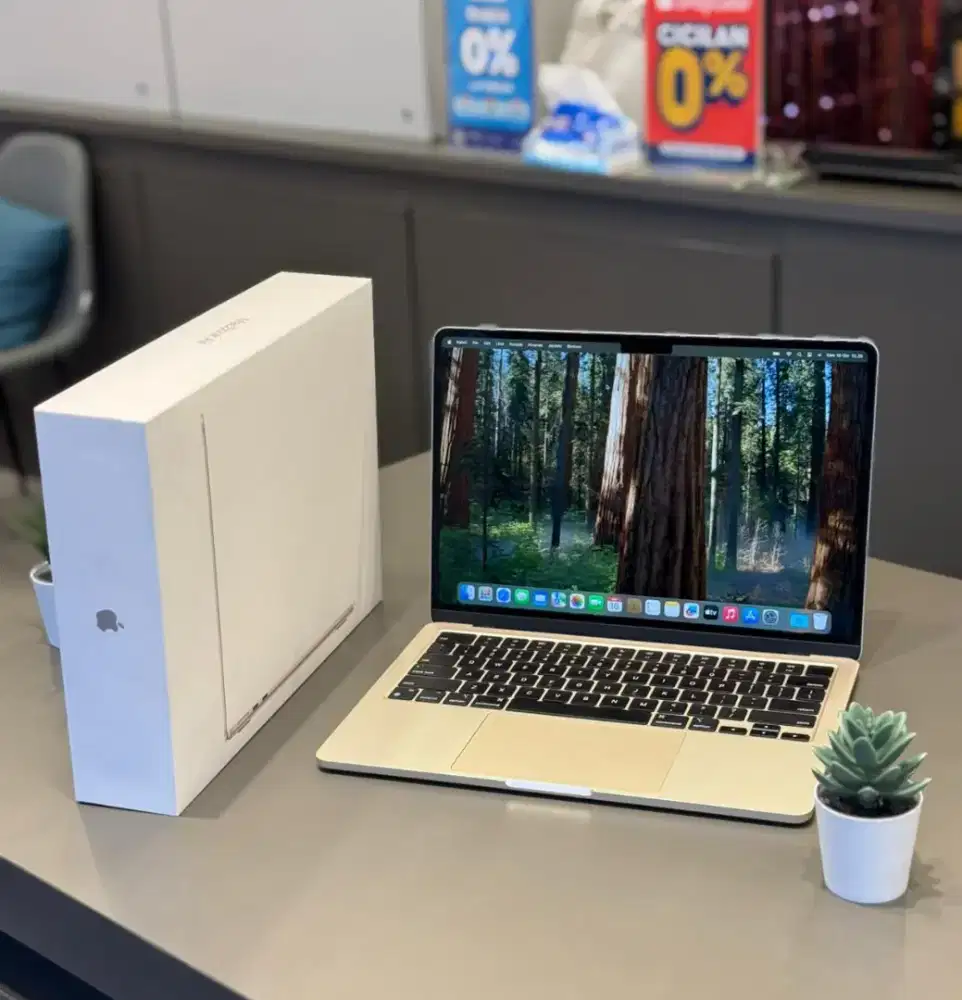 Macbook Air M2 16/256GB iBox