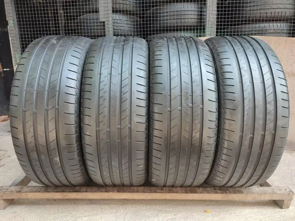 Ban bekas 255/50 R21 Bridgestone Alenza 001