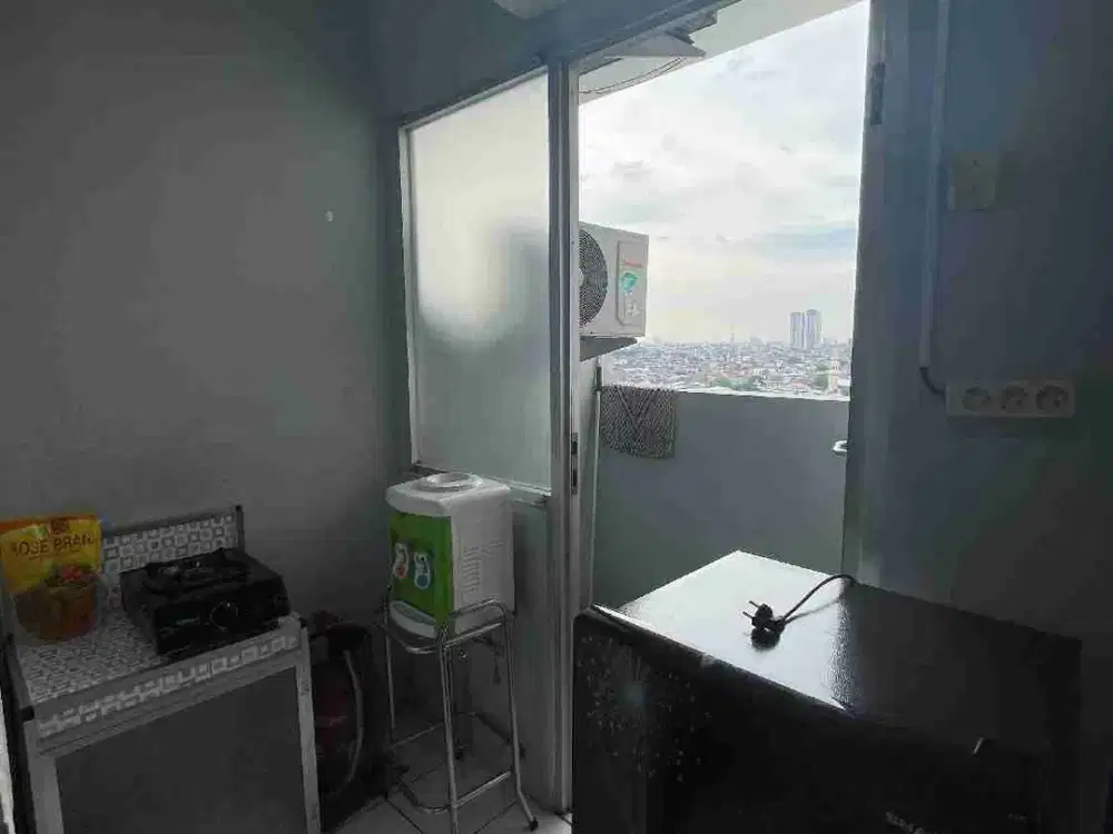 sewa murah apartemen Menara kebon Jeruk 2 Bedroom full furnish, jakarta, Free IPL