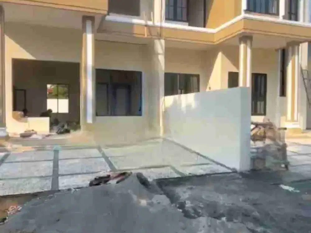 Rumah SIAP HUNI MEWAH 2LT SHM Tengah Kota di Perum BPD Semarang