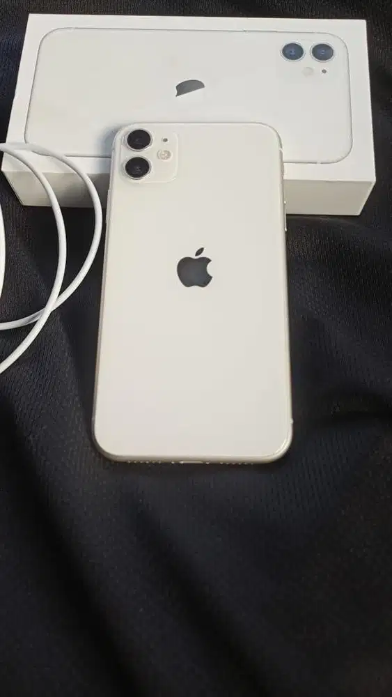 Iphone 11 ibox White 64GB mulus pemakaian pribadi