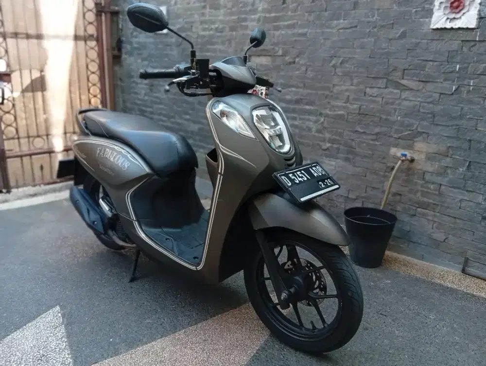 Di jual honda genio 2021 like new