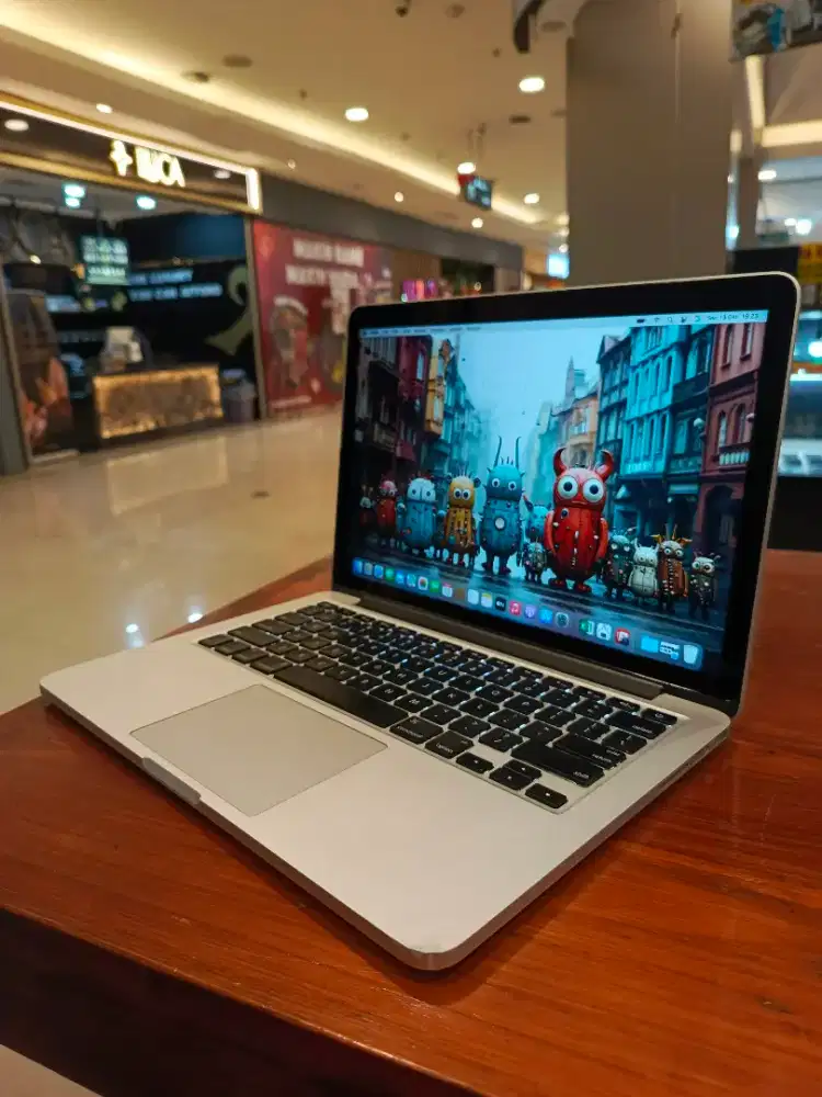 Macbook Pro Retina 13 inch 2015 i5 8/128GB sehat