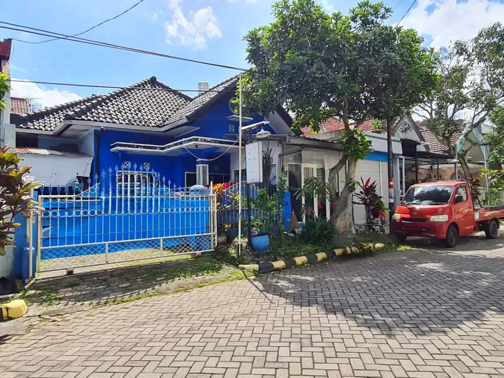 Lokasi Nyaman di Perumahan BMW Sulfat Luas 139 m2