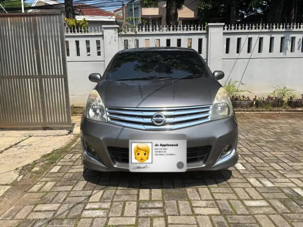 Nissan Grand Livina Thn 2013 AT
