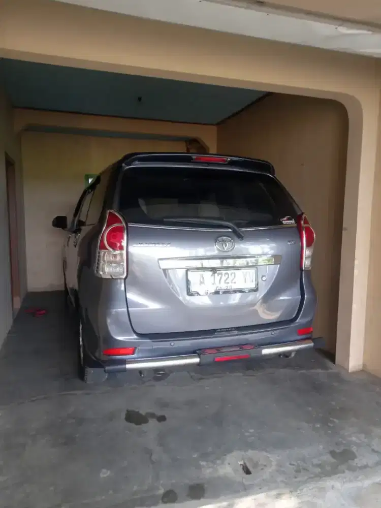 JUAL MOBIL BEKAS AVANZA