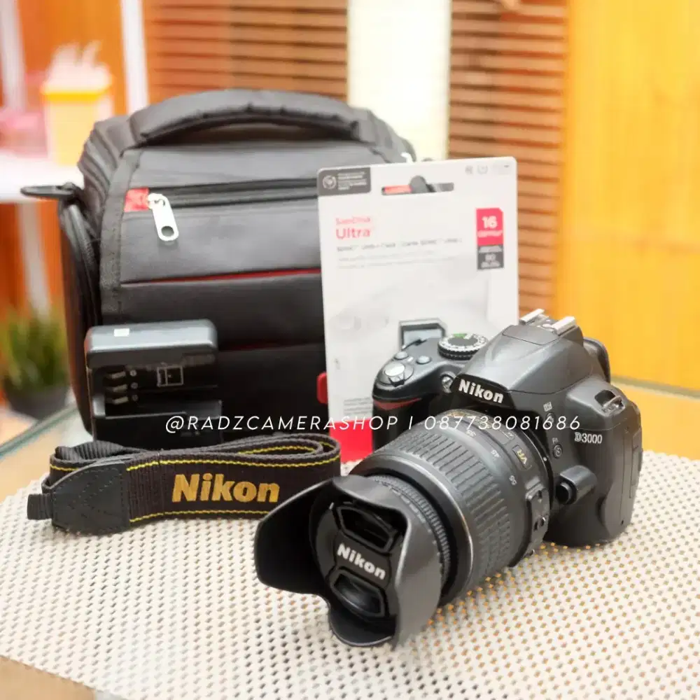Nikon D3000 Kit 18-55 VR