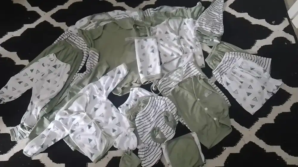 Set baju newborn