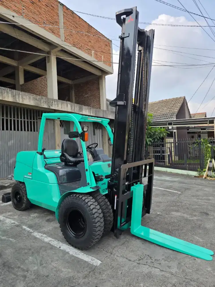 Forklift Mitsubishi 5 Ton,Matic,Tiang 6 Meter,S6S,Low HM,Tahun 2021