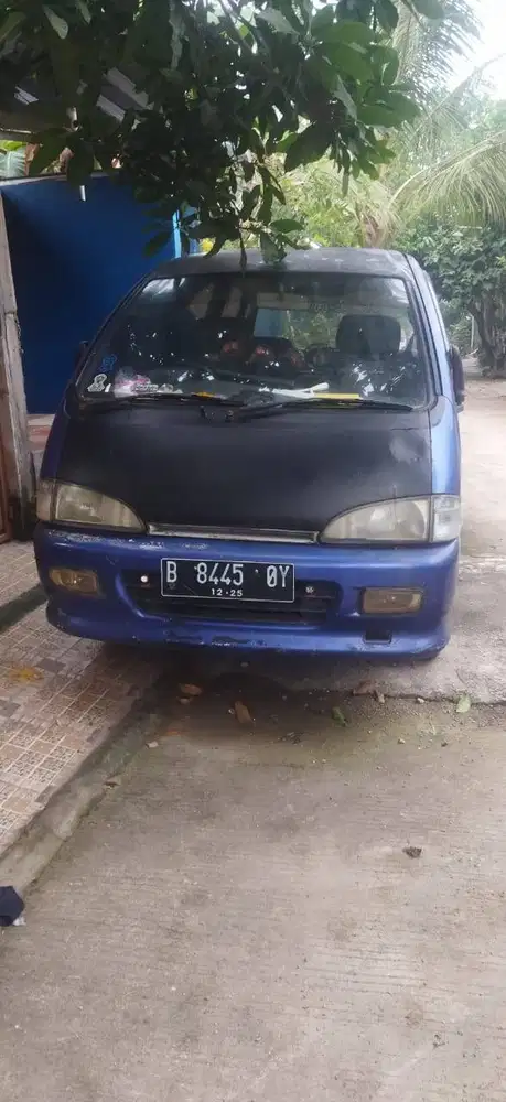 mobil minibus espass 95