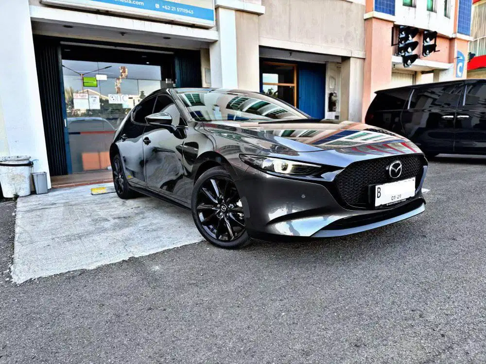 Mazda 3 Hatchback AT 2024 Low KM