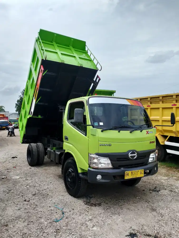 DUMPTRUK CDD HINO DUTRO 136HD 4x2 TH. 2023
