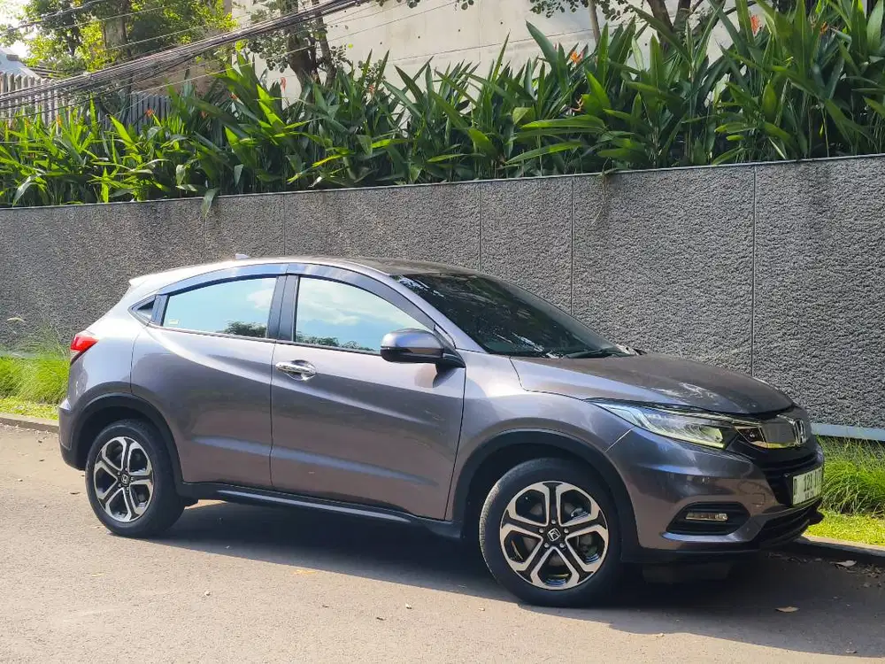 honda HRV e cvt SE matic 2020 abu mulus bandung