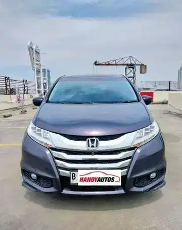 Honda Odyssey E Prestige Tahun 2014 Automatic Ungu Metalik