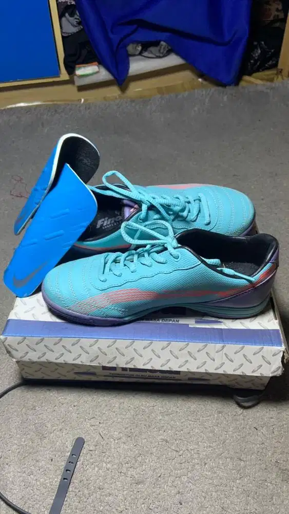Sepatu putsal finotti