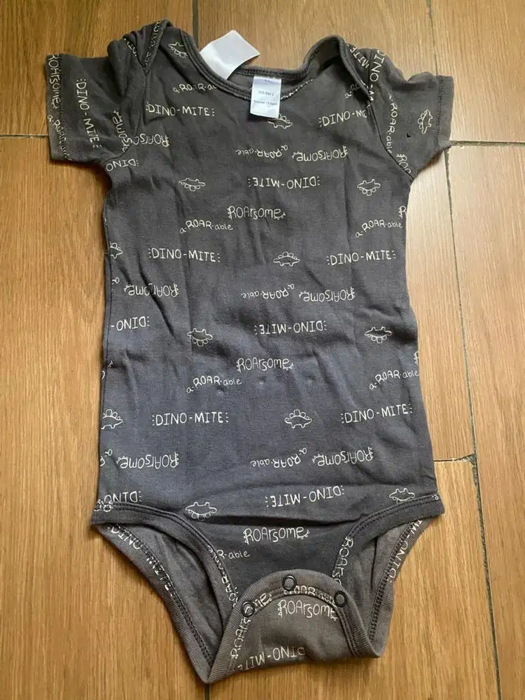 Jumper Pendek Dino