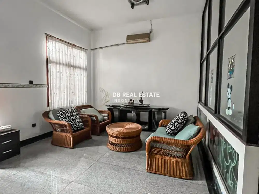 TURUN HARGA! Dijual rumah wisma permai dekat galaxy mall