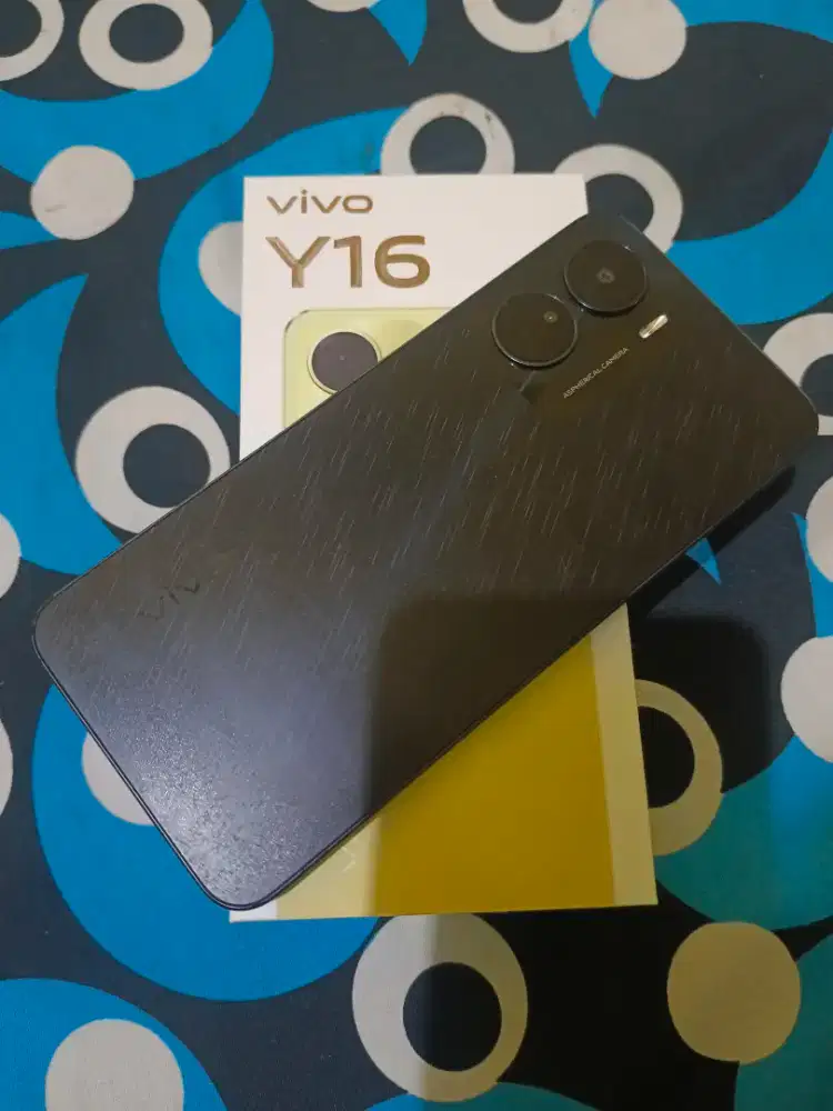 Jual Vivo Y16 ram4/128 lengkap ori
Kondisi masih bgus 
Bisa tt hp lain