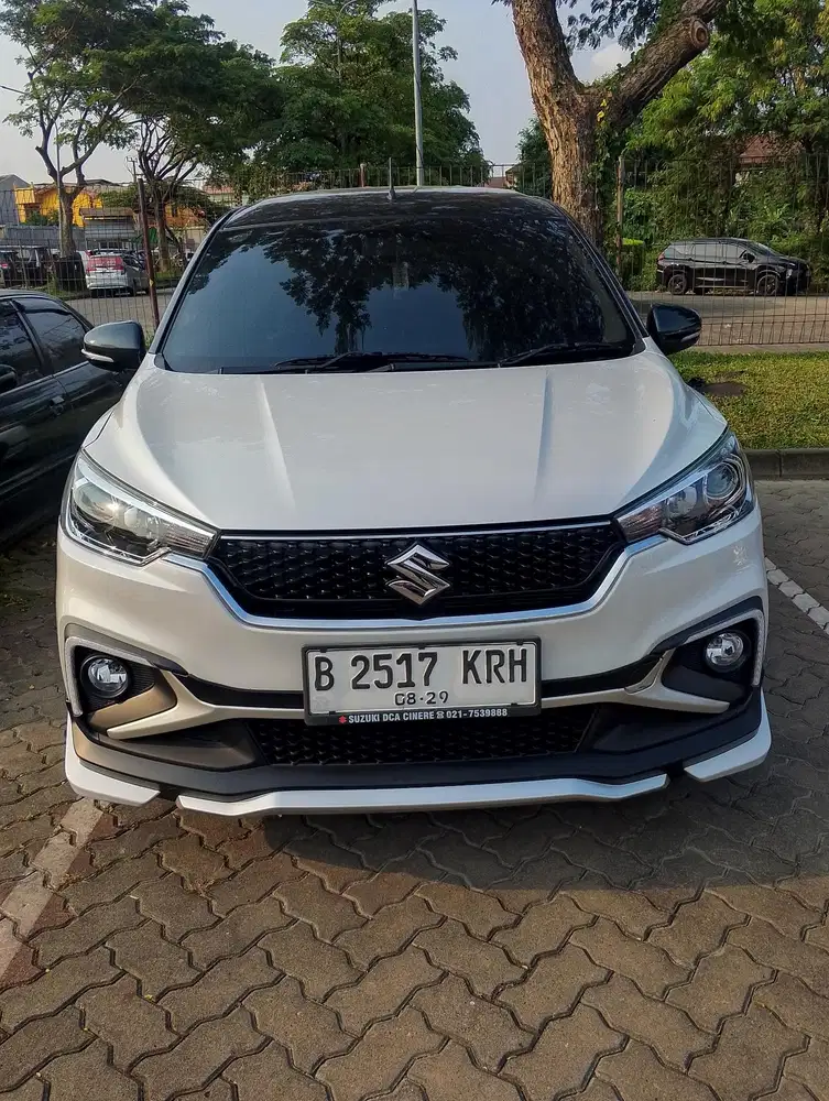 ERTIGA HYBRID  CRUISE TWO TONE AT 2024