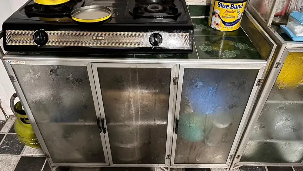 Lemari Rak Kompor dan Piring