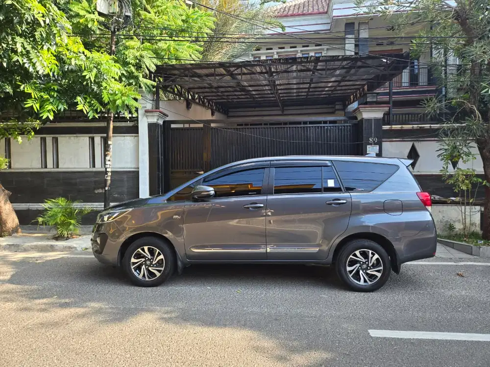 Toyota Kijang Innova 2022 Bensin