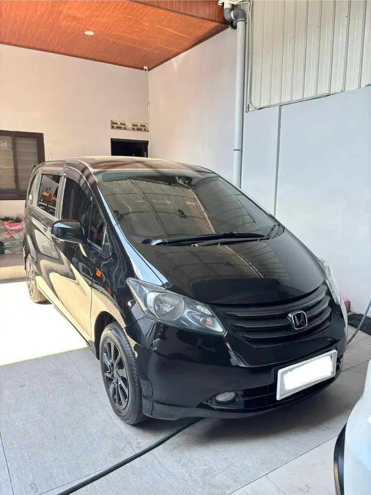 Honda Freed PSD Matic 2010