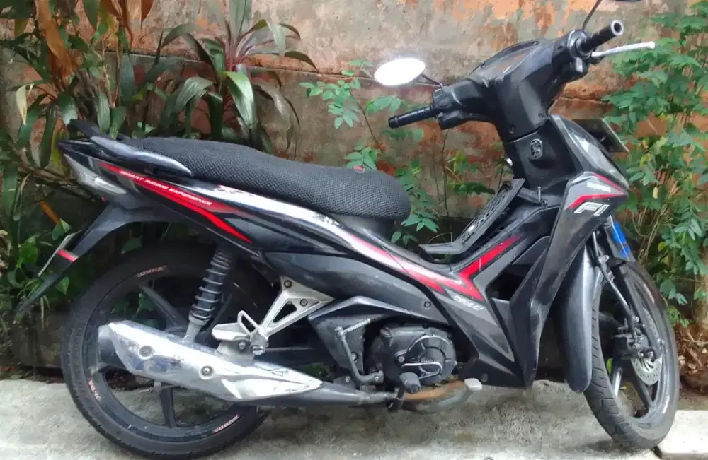 Dijual Honda Revo x fi masih rapih cakep