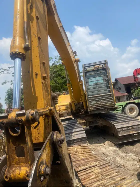 JUAL UNIT ALAT BERAT SDLG EXCAVATOR E6138F TAHUN 2023