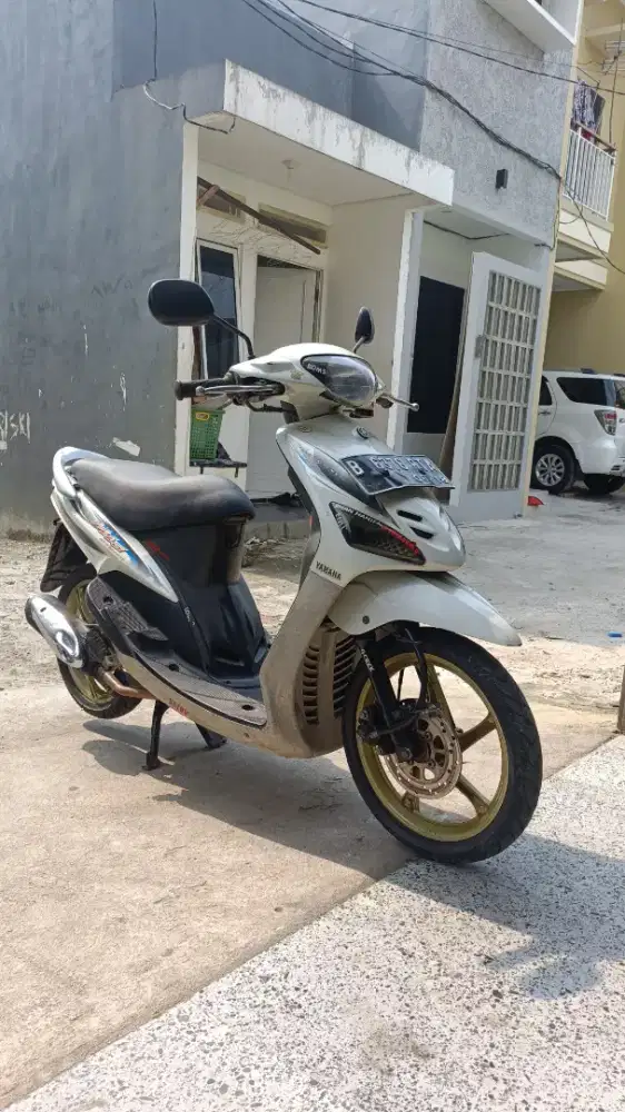 Dijual Yamaha Mio sporty putih 5TL ASLI