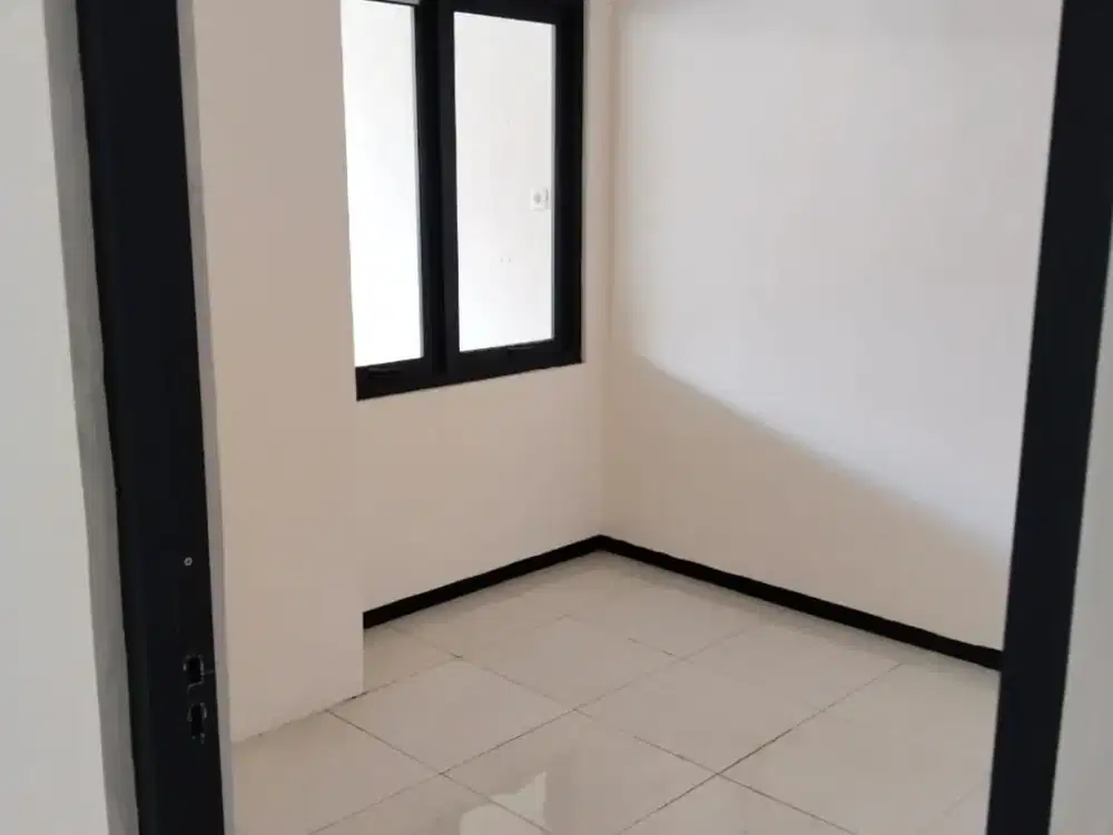 Dijual Rumah Taman Wiguna Selatan Surabaya. Murah, Baru Renov total
