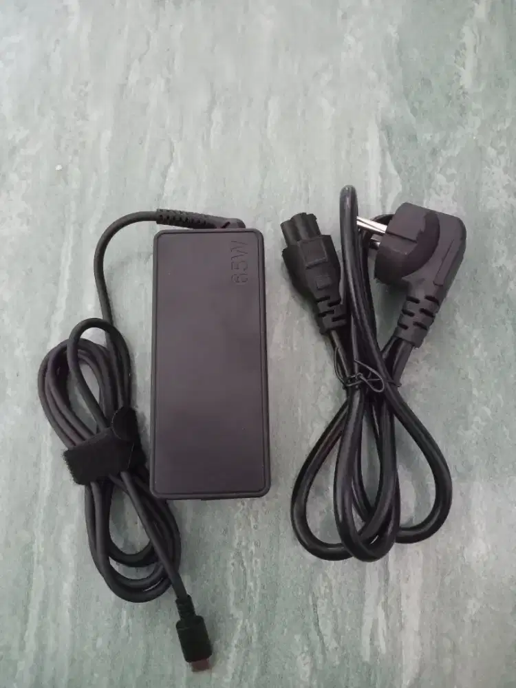 Adaptor Charger Laptop Type C 65 Watt