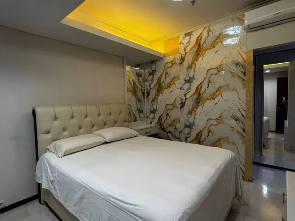 Disewakan Apartemen Royal Mediterania Garden 2+1 Bedroom