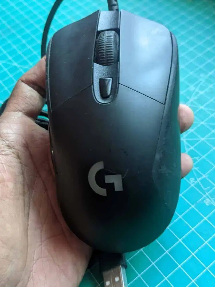 Mouse Logitech G403 Bekas