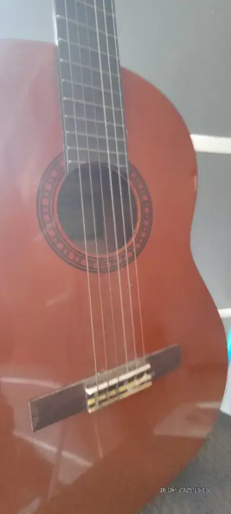 Gitar klasik yamaha