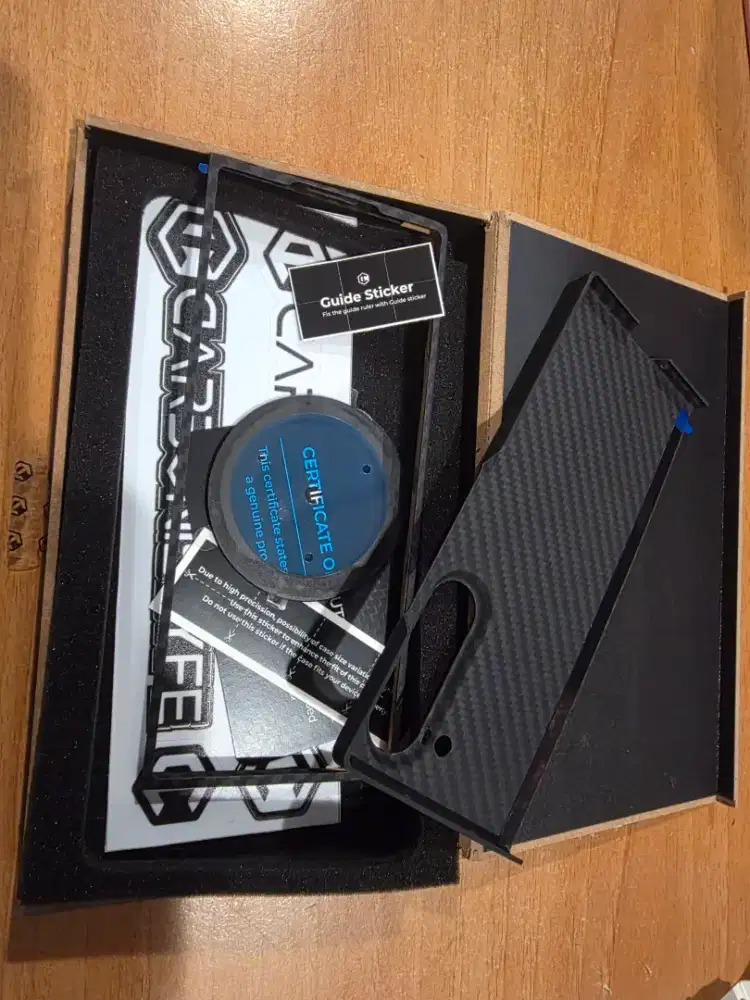 Case carbon fold 6