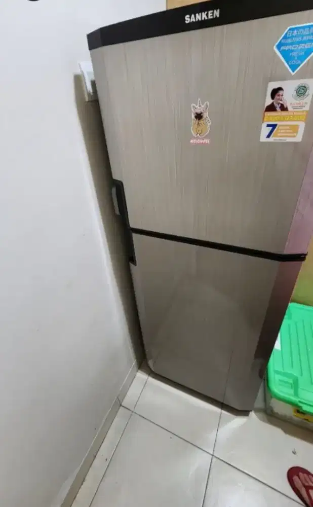 Sanken kulkas 2 pintu