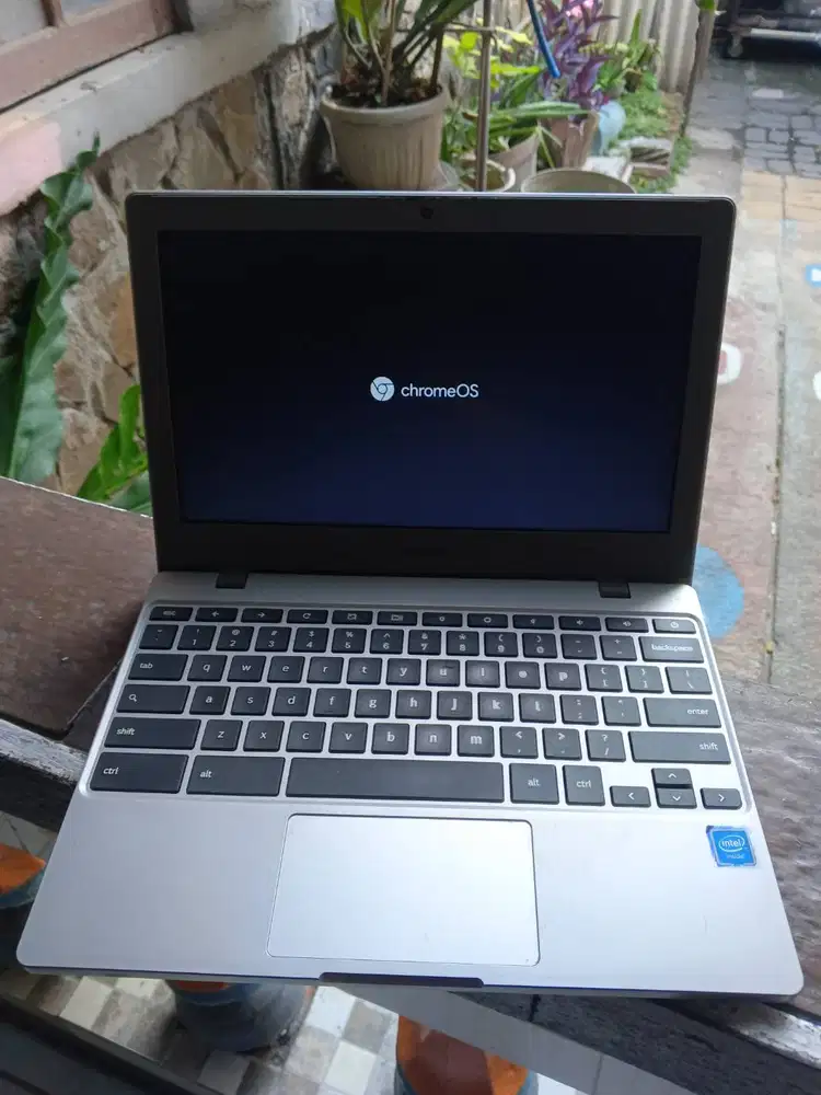 Dijual laptop Samsung Chromebook bekas