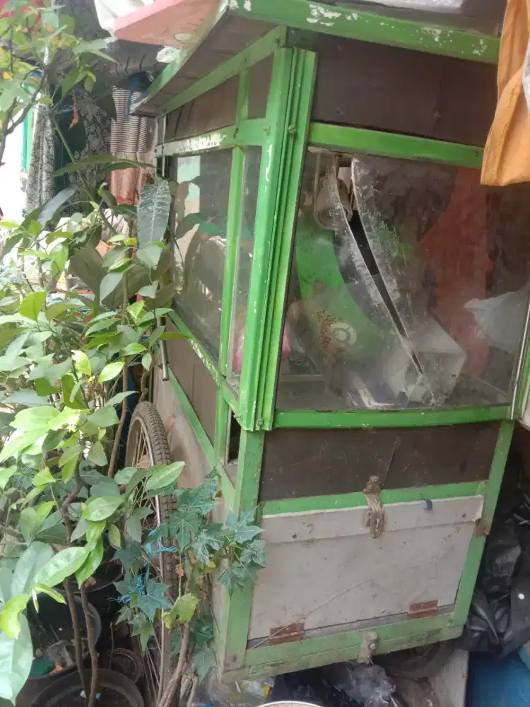 Di jual gerobak